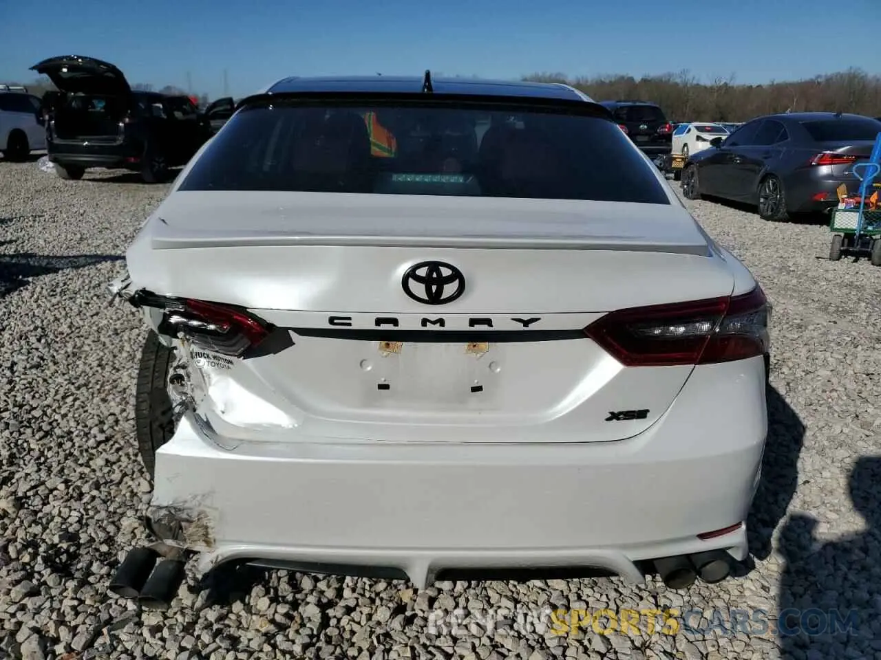 6 Photograph of a damaged car 4T1K61AK8MU586373 TOYOTA CAMRY 2021
