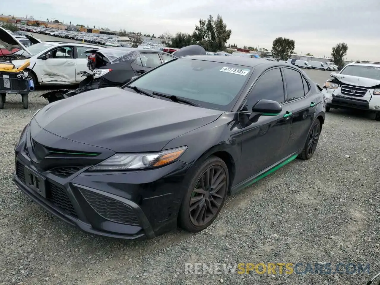 1 Photograph of a damaged car 4T1K61AK8MU588558 TOYOTA CAMRY 2021