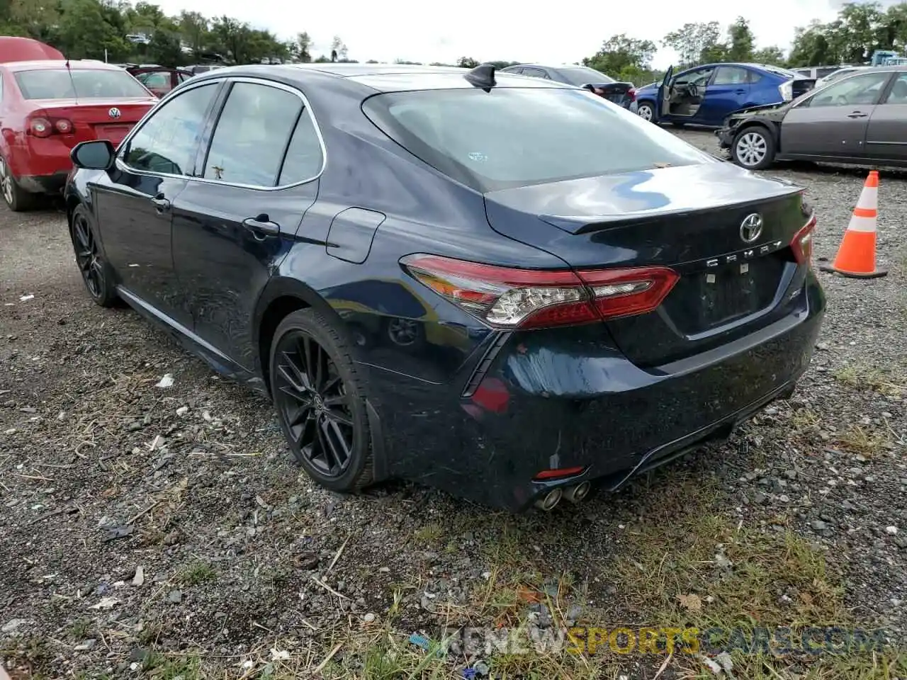 3 Photograph of a damaged car 4T1K61AK8MU591332 TOYOTA CAMRY 2021