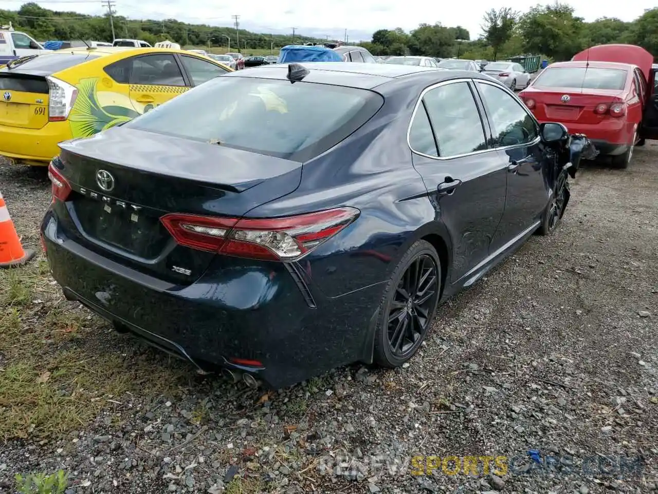 4 Photograph of a damaged car 4T1K61AK8MU591332 TOYOTA CAMRY 2021