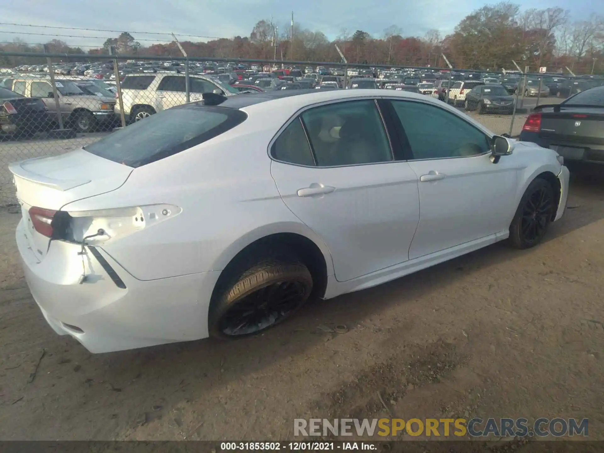 4 Photograph of a damaged car 4T1K61AK9MU424283 TOYOTA CAMRY 2021