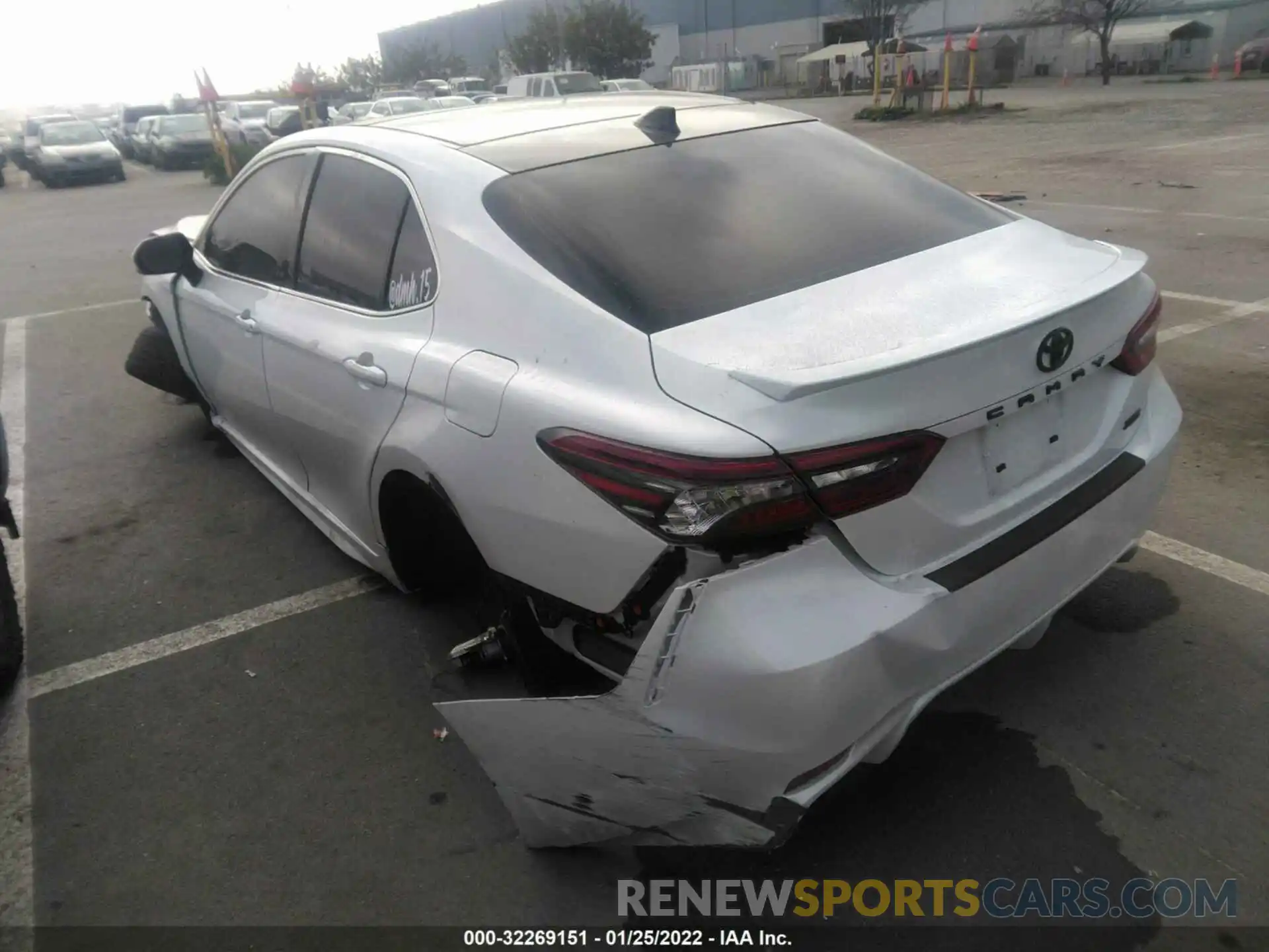 3 Photograph of a damaged car 4T1K61AK9MU474813 TOYOTA CAMRY 2021