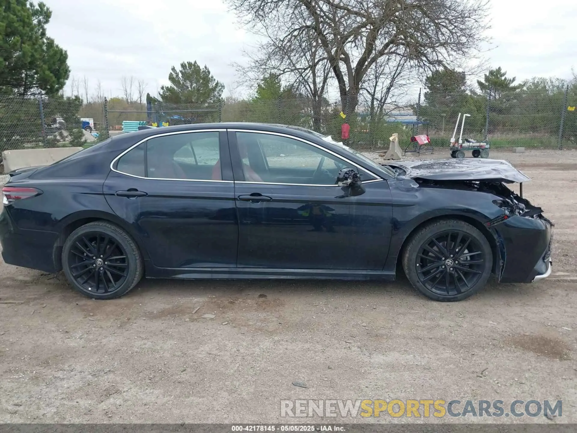 13 Photograph of a damaged car 4T1K61AK9MU477727 TOYOTA CAMRY 2021