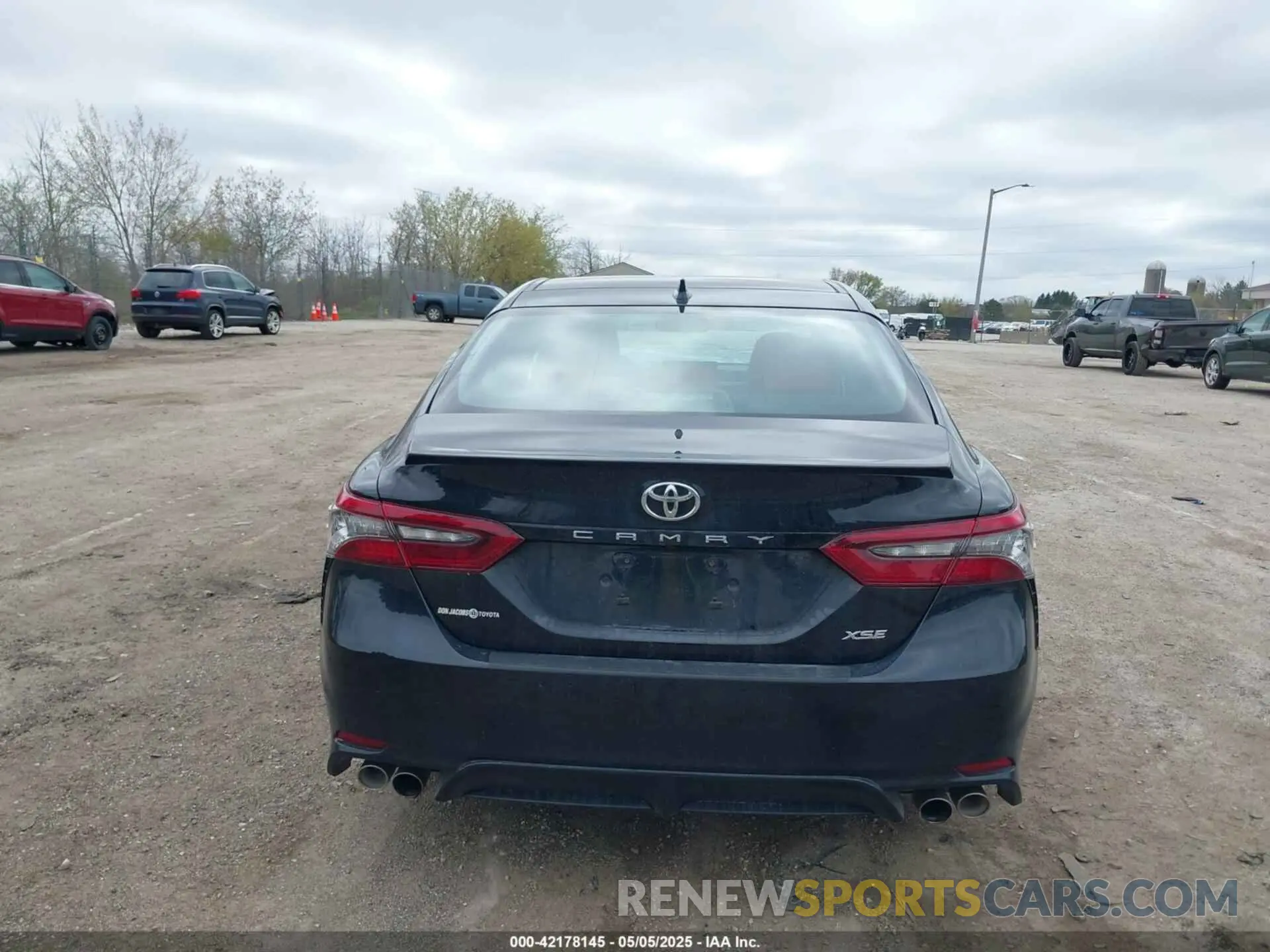 16 Photograph of a damaged car 4T1K61AK9MU477727 TOYOTA CAMRY 2021