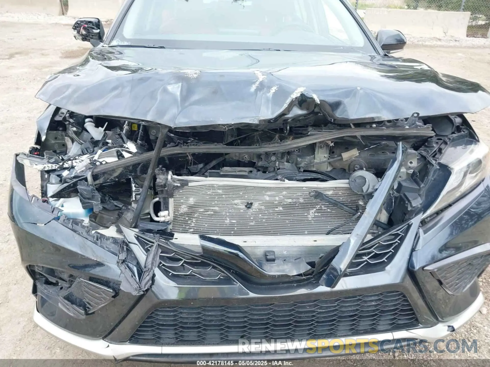 6 Photograph of a damaged car 4T1K61AK9MU477727 TOYOTA CAMRY 2021