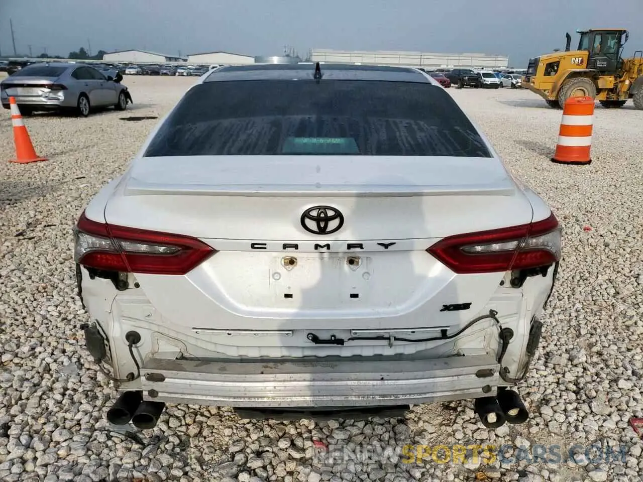6 Photograph of a damaged car 4T1K61AK9MU488341 TOYOTA CAMRY 2021