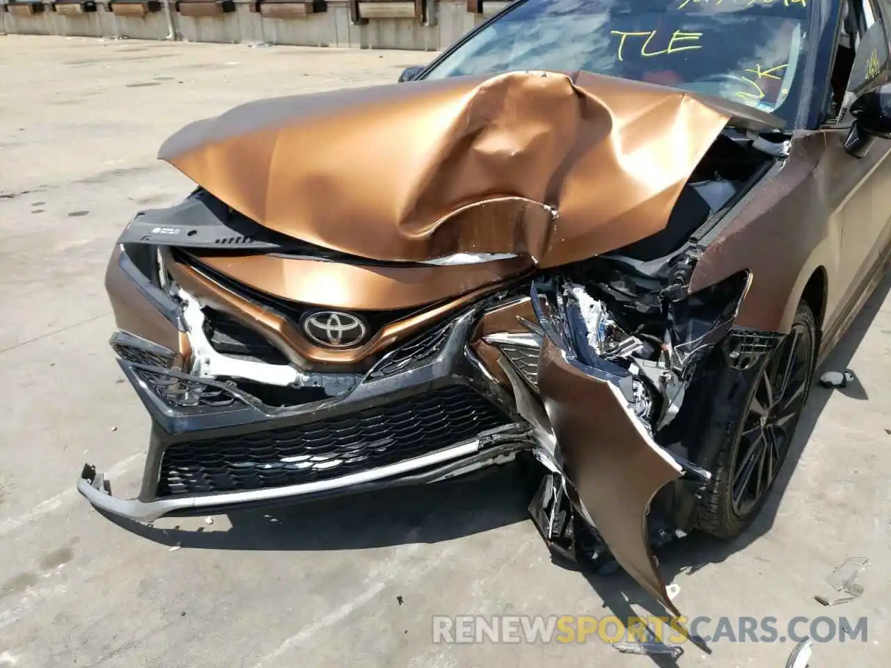 9 Photograph of a damaged car 4T1K61AK9MU496715 TOYOTA CAMRY 2021