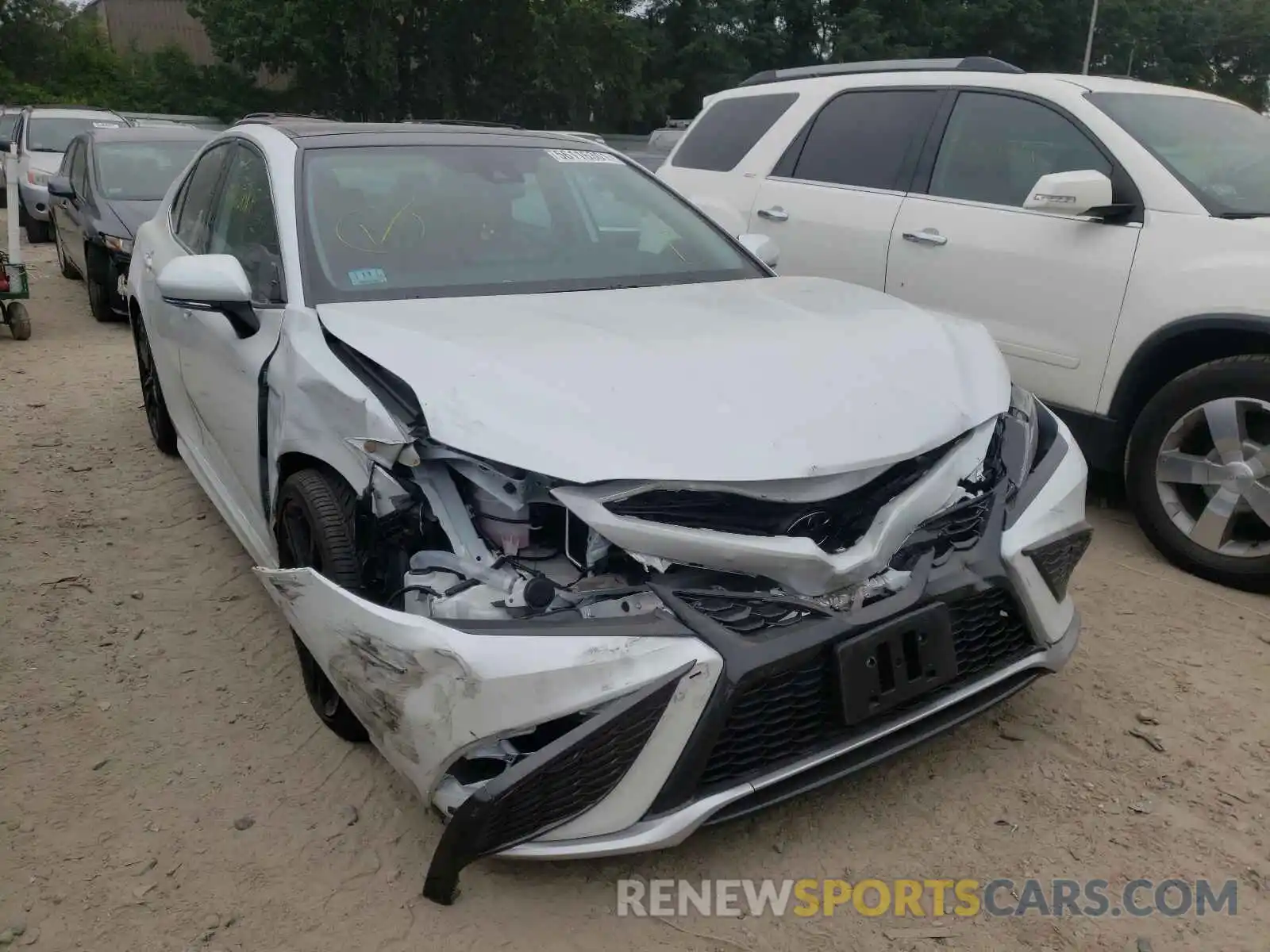 1 Photograph of a damaged car 4T1K61AK9MU516008 TOYOTA CAMRY 2021