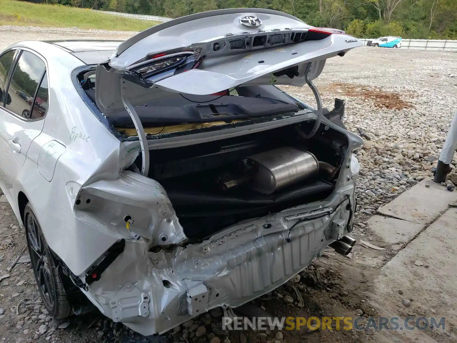 9 Photograph of a damaged car 4T1K61AK9MU570702 TOYOTA CAMRY 2021