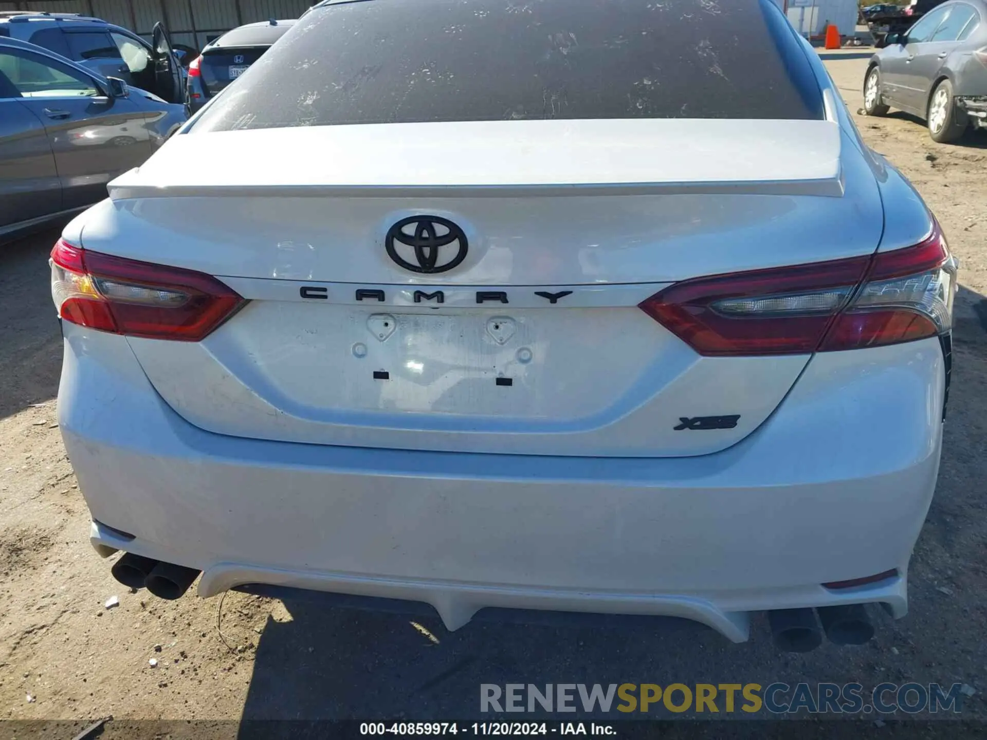 16 Photograph of a damaged car 4T1K61AK9MU610390 TOYOTA CAMRY 2021