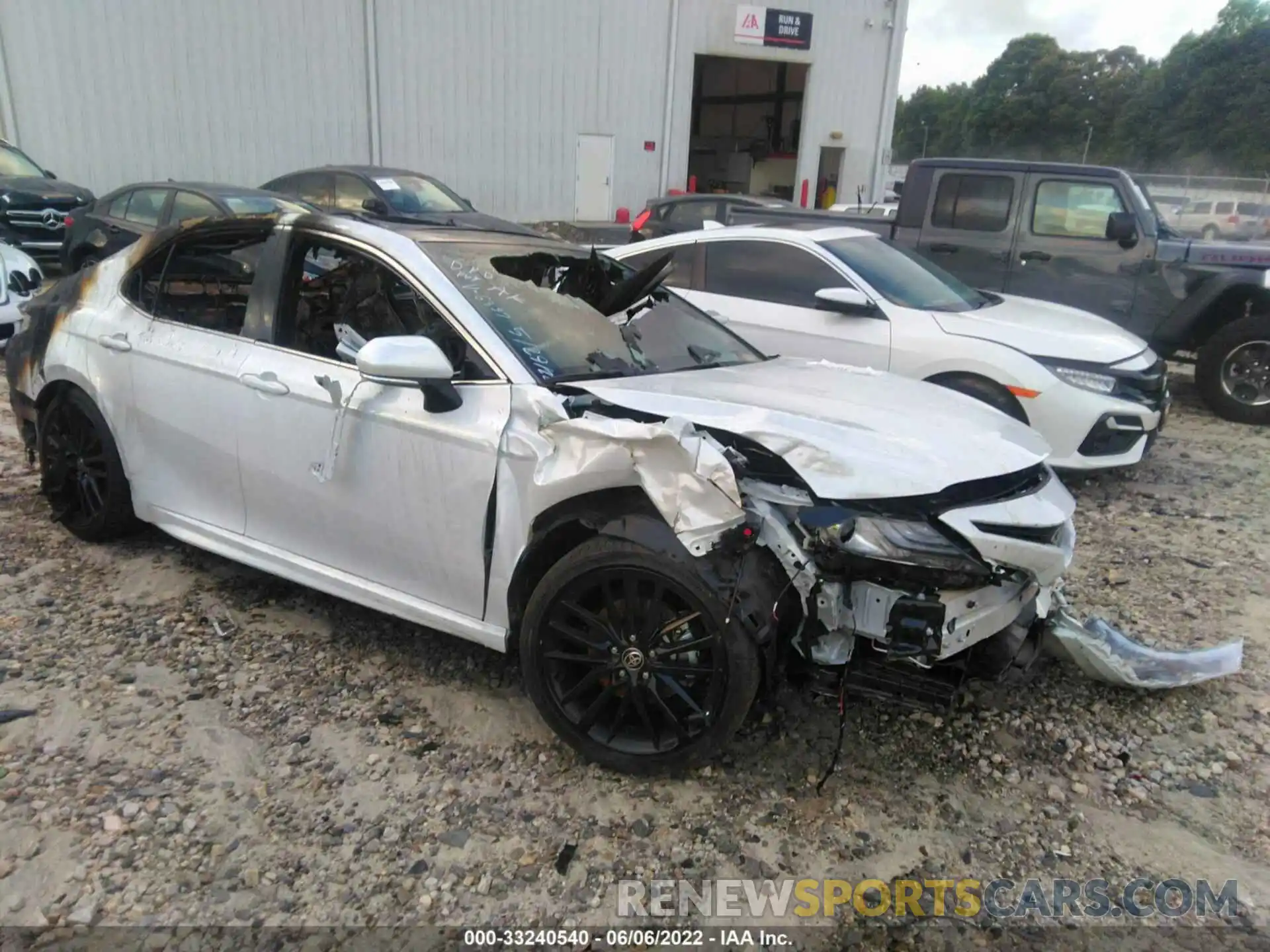 1 Photograph of a damaged car 4T1K61AK9MU616397 TOYOTA CAMRY 2021