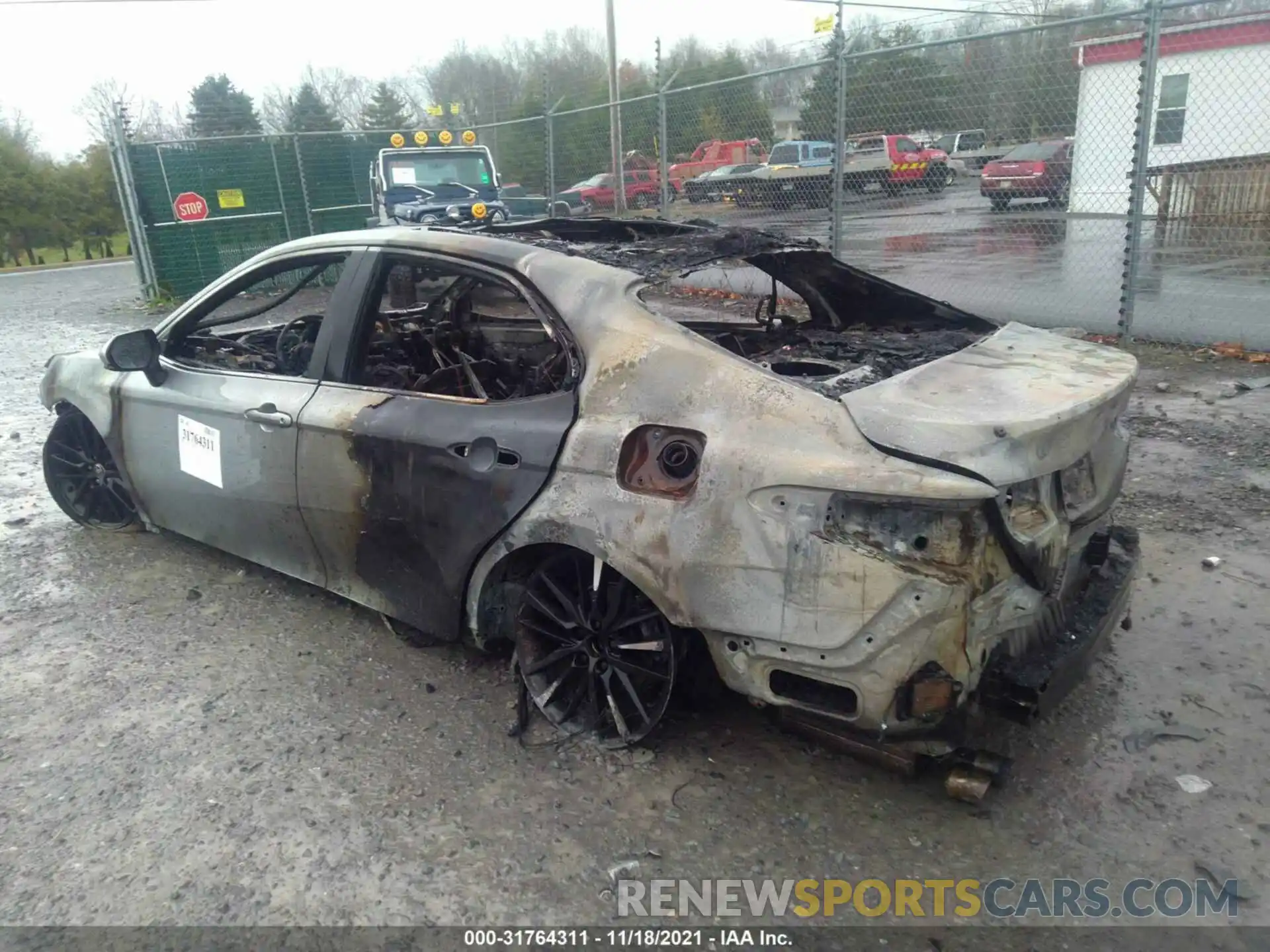 3 Photograph of a damaged car 4T1K61AKXMU423160 TOYOTA CAMRY 2021