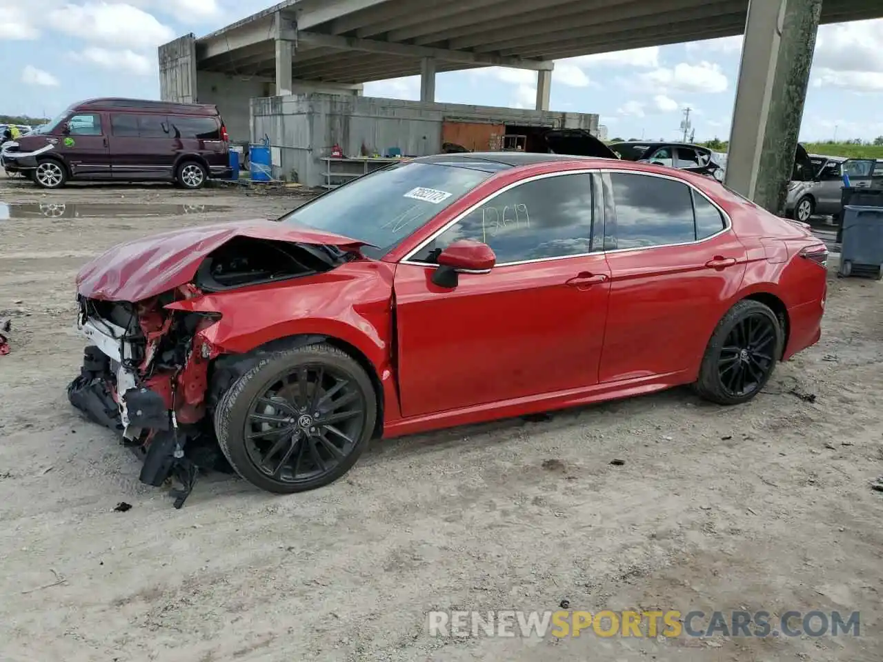 1 Photograph of a damaged car 4T1K61AKXMU436944 TOYOTA CAMRY 2021