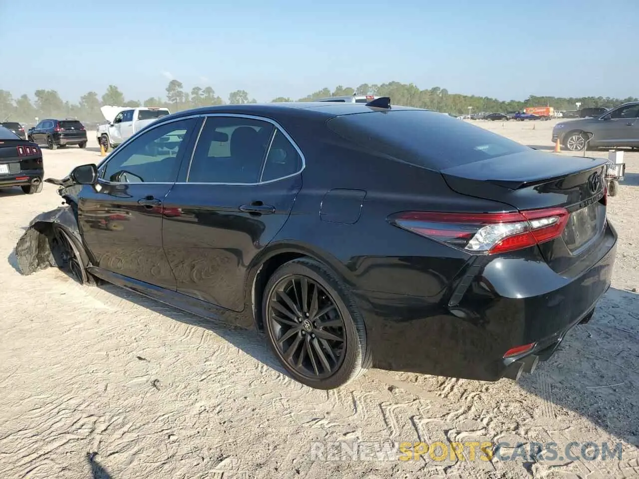 2 Photograph of a damaged car 4T1K61AKXMU439570 TOYOTA CAMRY 2021
