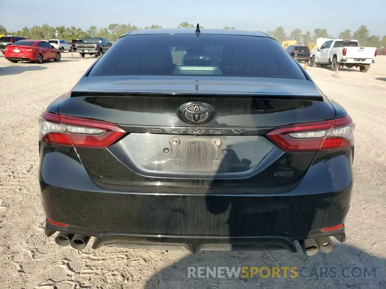 6 Photograph of a damaged car 4T1K61AKXMU439570 TOYOTA CAMRY 2021