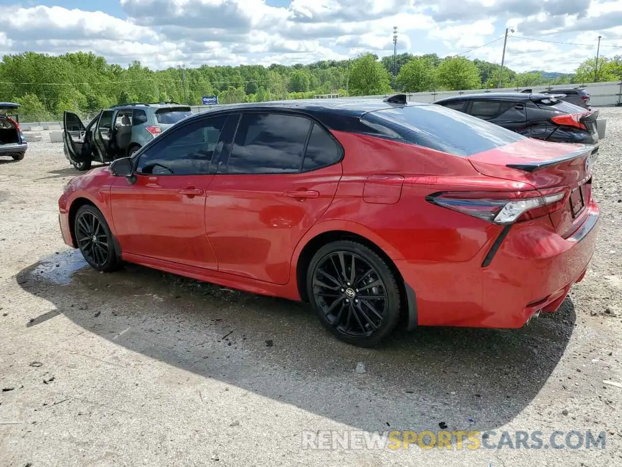 2 Photograph of a damaged car 4T1K61AKXMU465067 TOYOTA CAMRY 2021