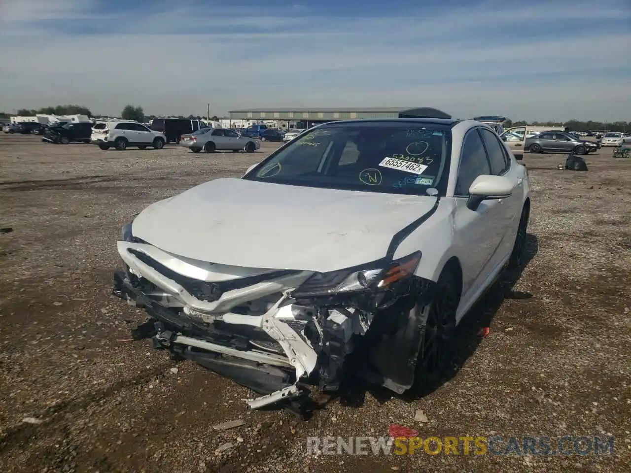 2 Photograph of a damaged car 4T1K61AKXMU520083 TOYOTA CAMRY 2021