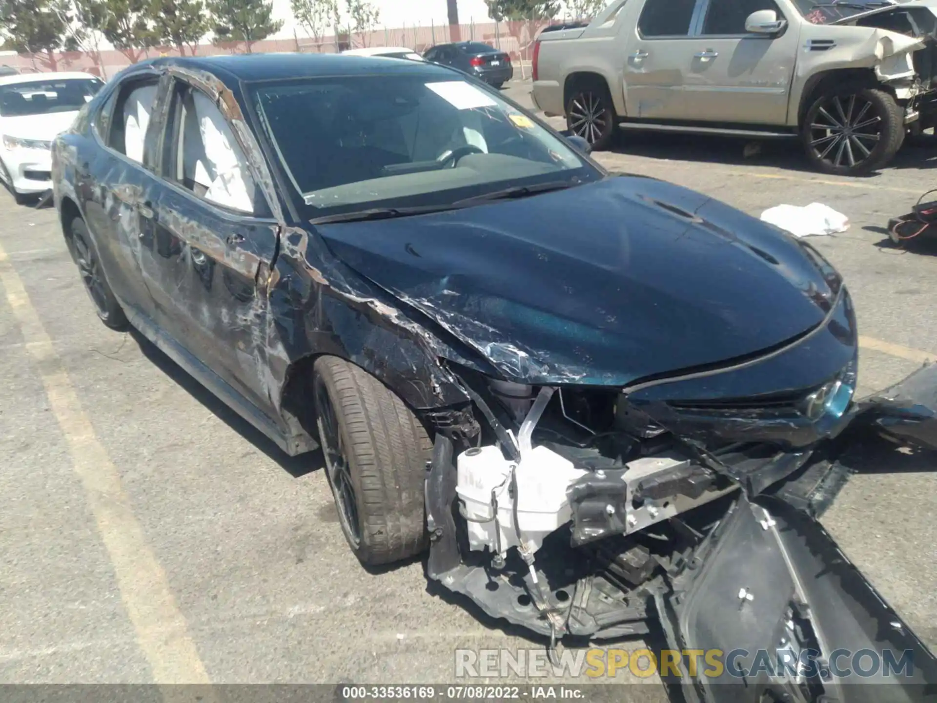 1 Photograph of a damaged car 4T1K61AKXMU567341 TOYOTA CAMRY 2021