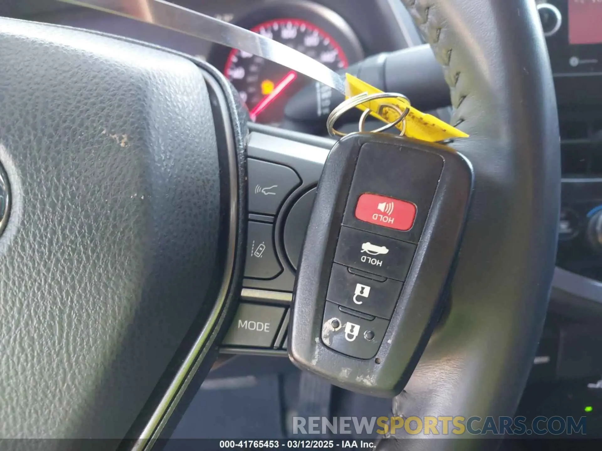 11 Photograph of a damaged car 4T1K61AKXMU575620 TOYOTA CAMRY 2021
