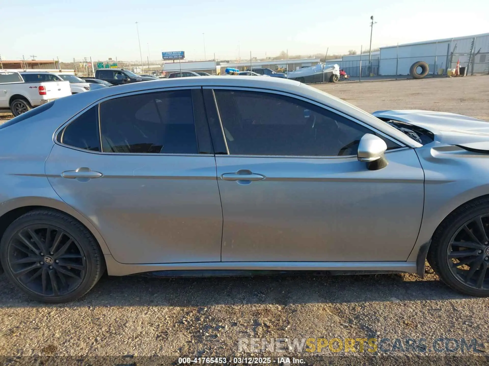 13 Photograph of a damaged car 4T1K61AKXMU575620 TOYOTA CAMRY 2021