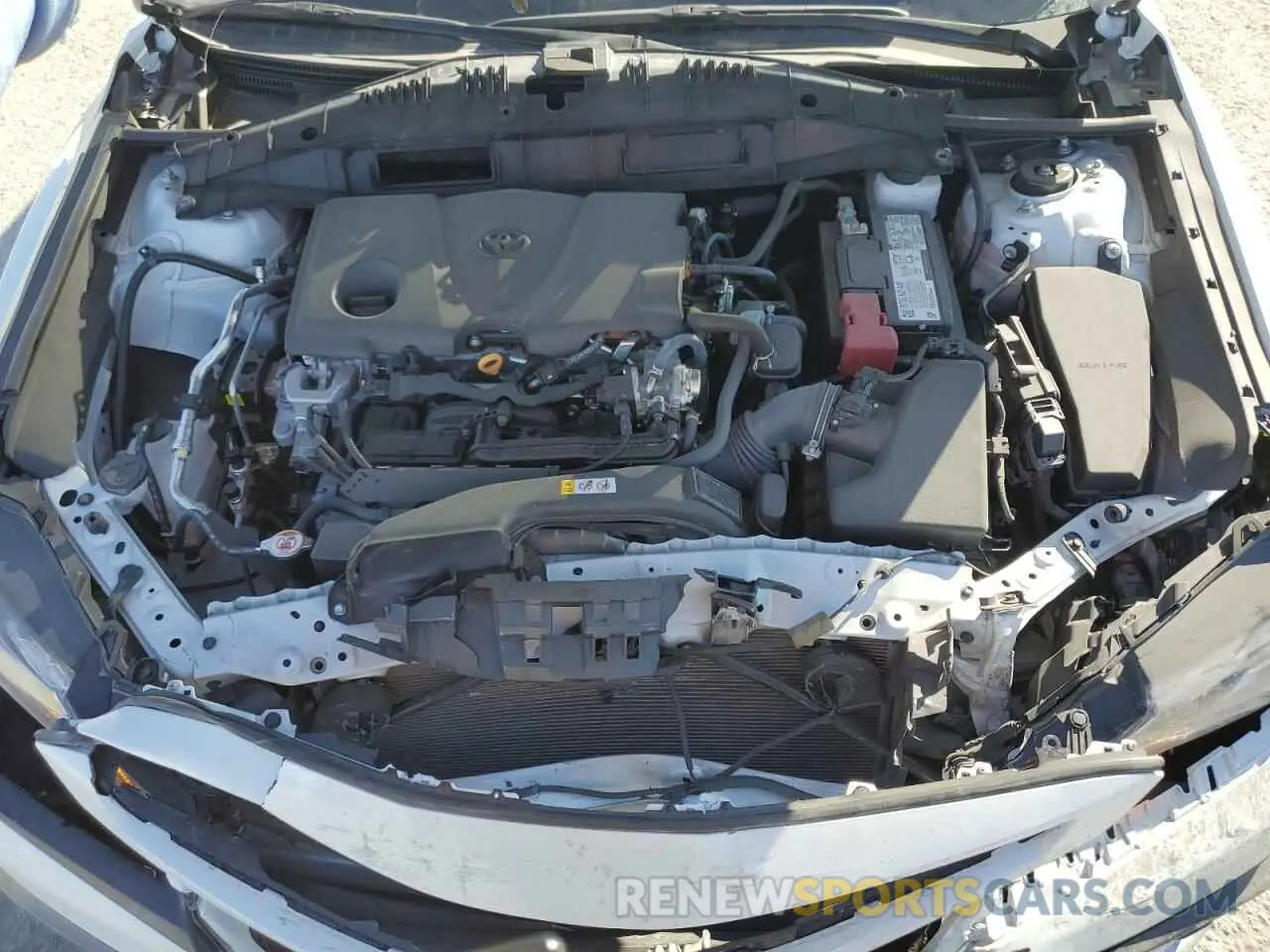 11 Photograph of a damaged car 4T1K61AKXMU586360 TOYOTA CAMRY 2021