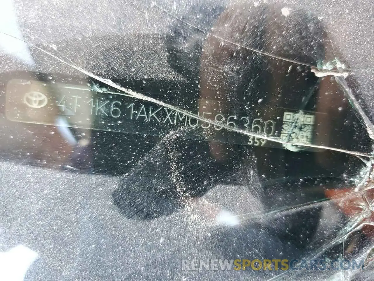 12 Photograph of a damaged car 4T1K61AKXMU586360 TOYOTA CAMRY 2021