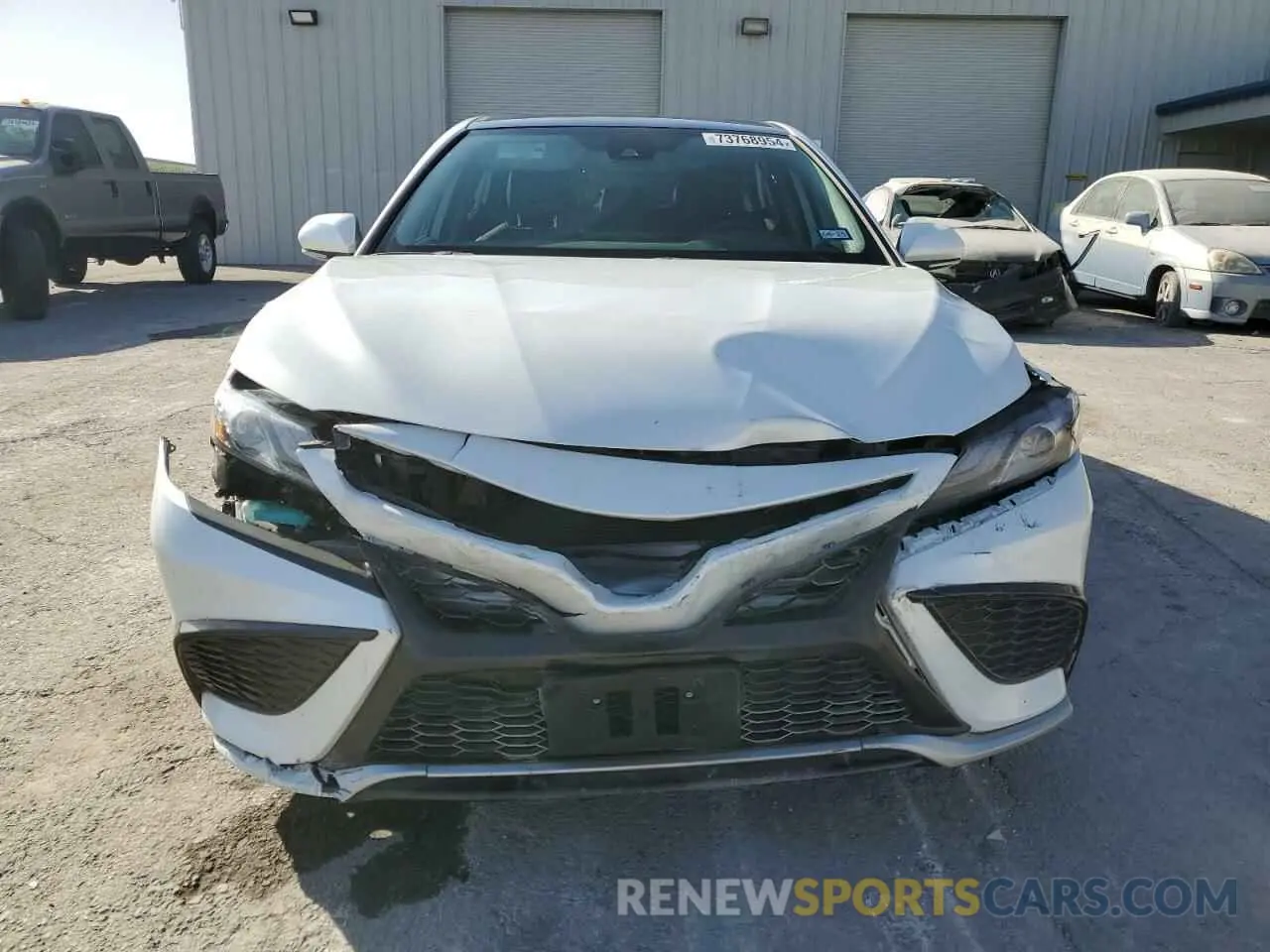 5 Photograph of a damaged car 4T1K61AKXMU586360 TOYOTA CAMRY 2021