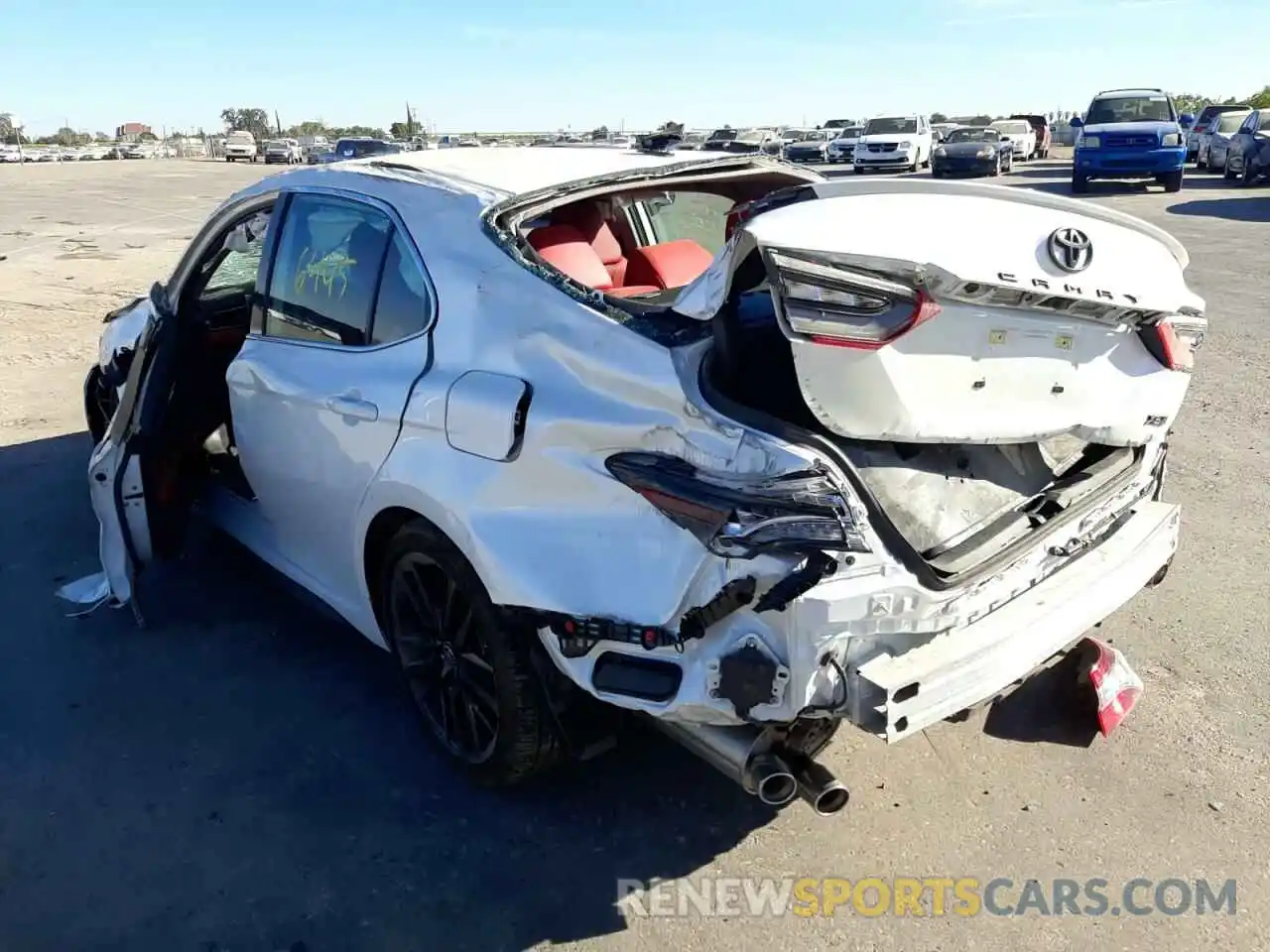 3 Photograph of a damaged car 4T1K61AKXMU587797 TOYOTA CAMRY 2021