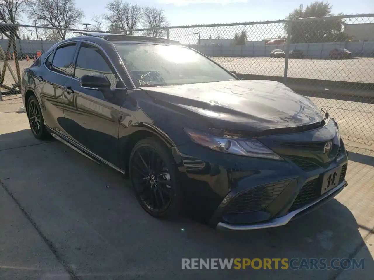 1 Photograph of a damaged car 4T1K61BK0MU022733 TOYOTA CAMRY 2021