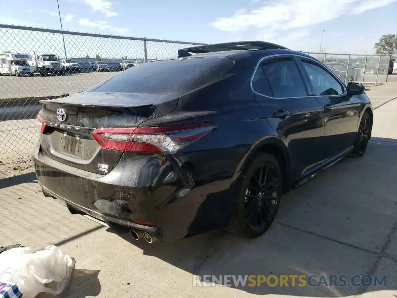 4 Photograph of a damaged car 4T1K61BK0MU022733 TOYOTA CAMRY 2021