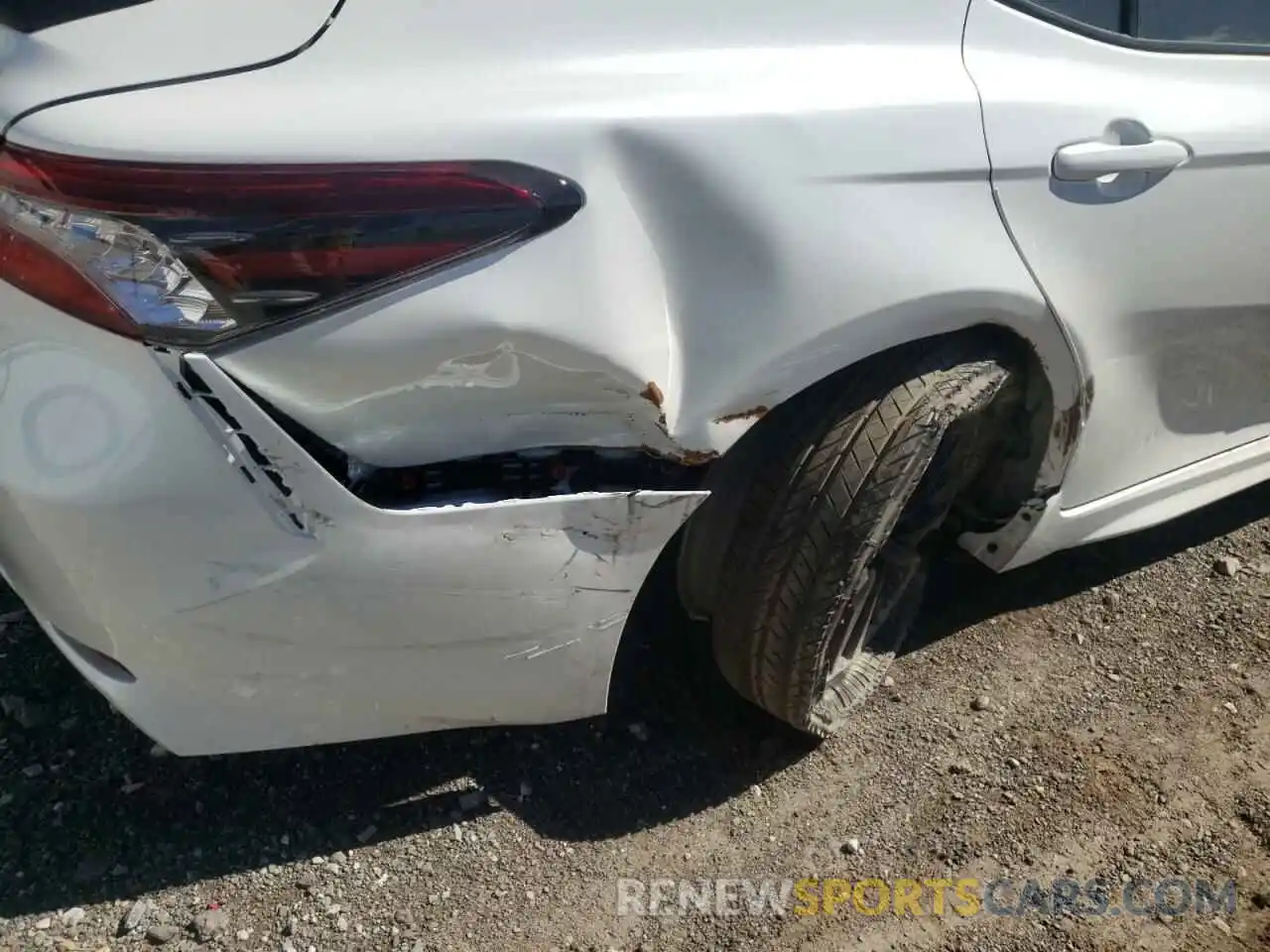 9 Photograph of a damaged car 4T1K61BK0MU040990 TOYOTA CAMRY 2021