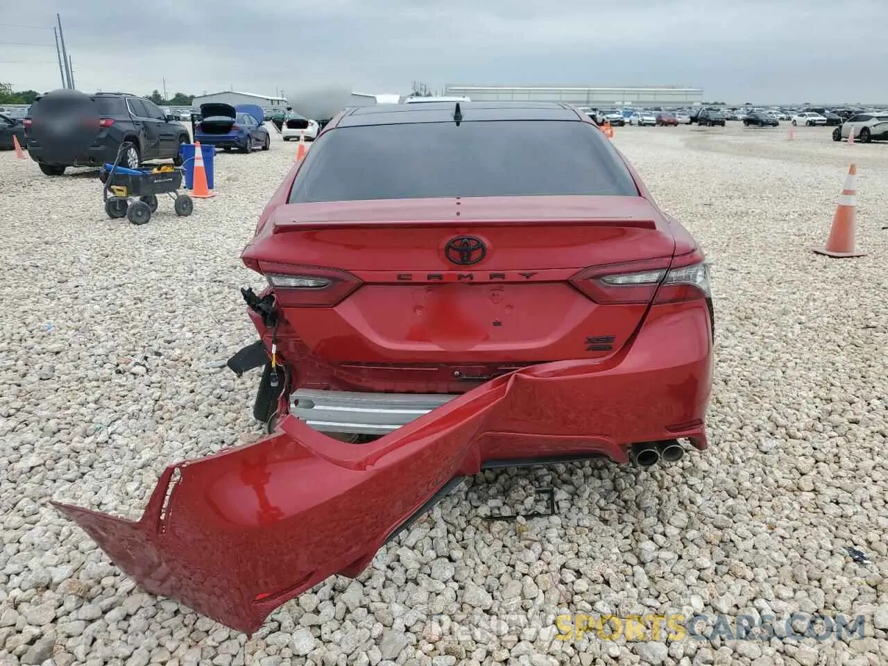 6 Photograph of a damaged car 4T1K61BK0MU044375 TOYOTA CAMRY 2021