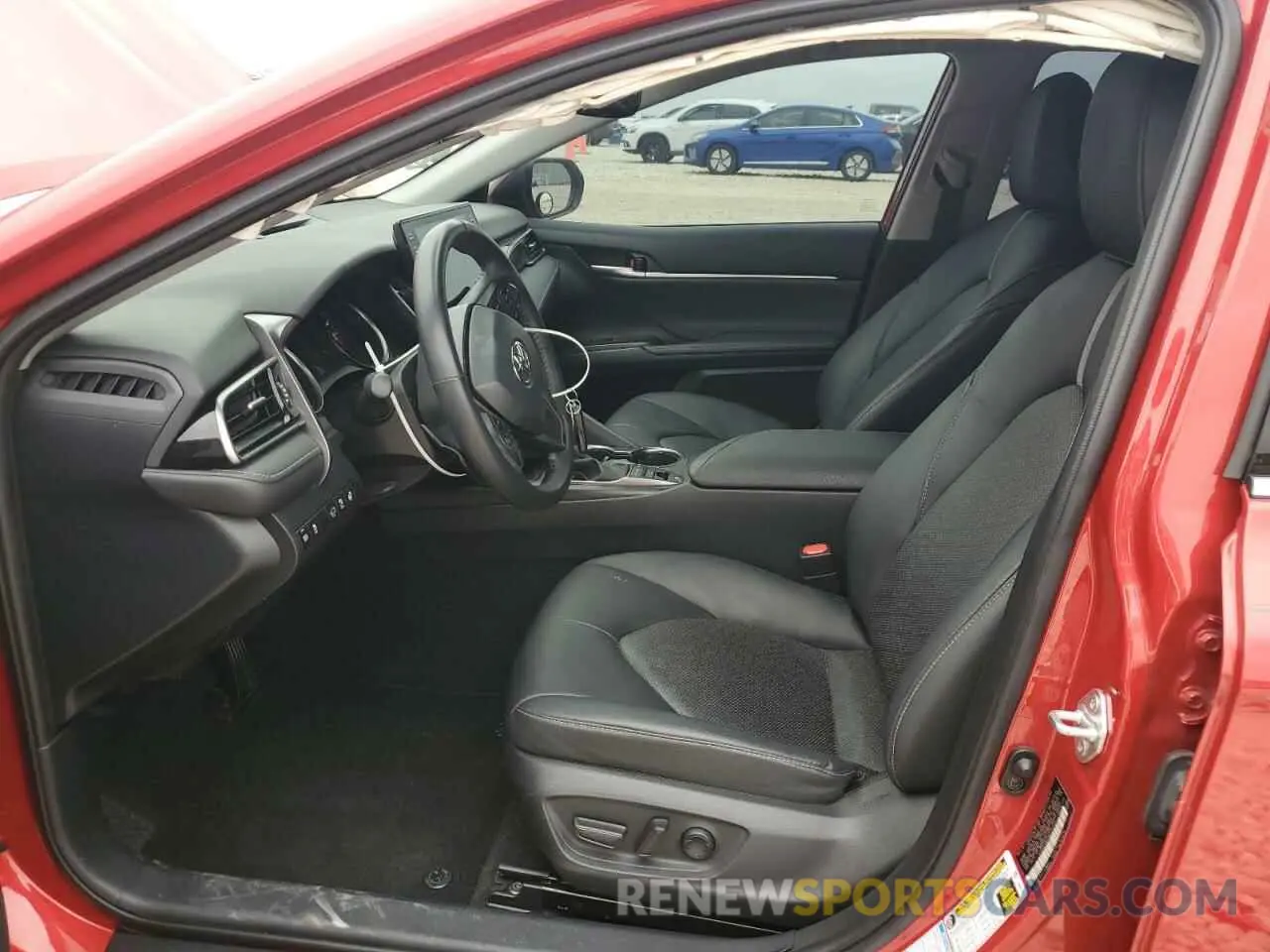 7 Photograph of a damaged car 4T1K61BK0MU044375 TOYOTA CAMRY 2021