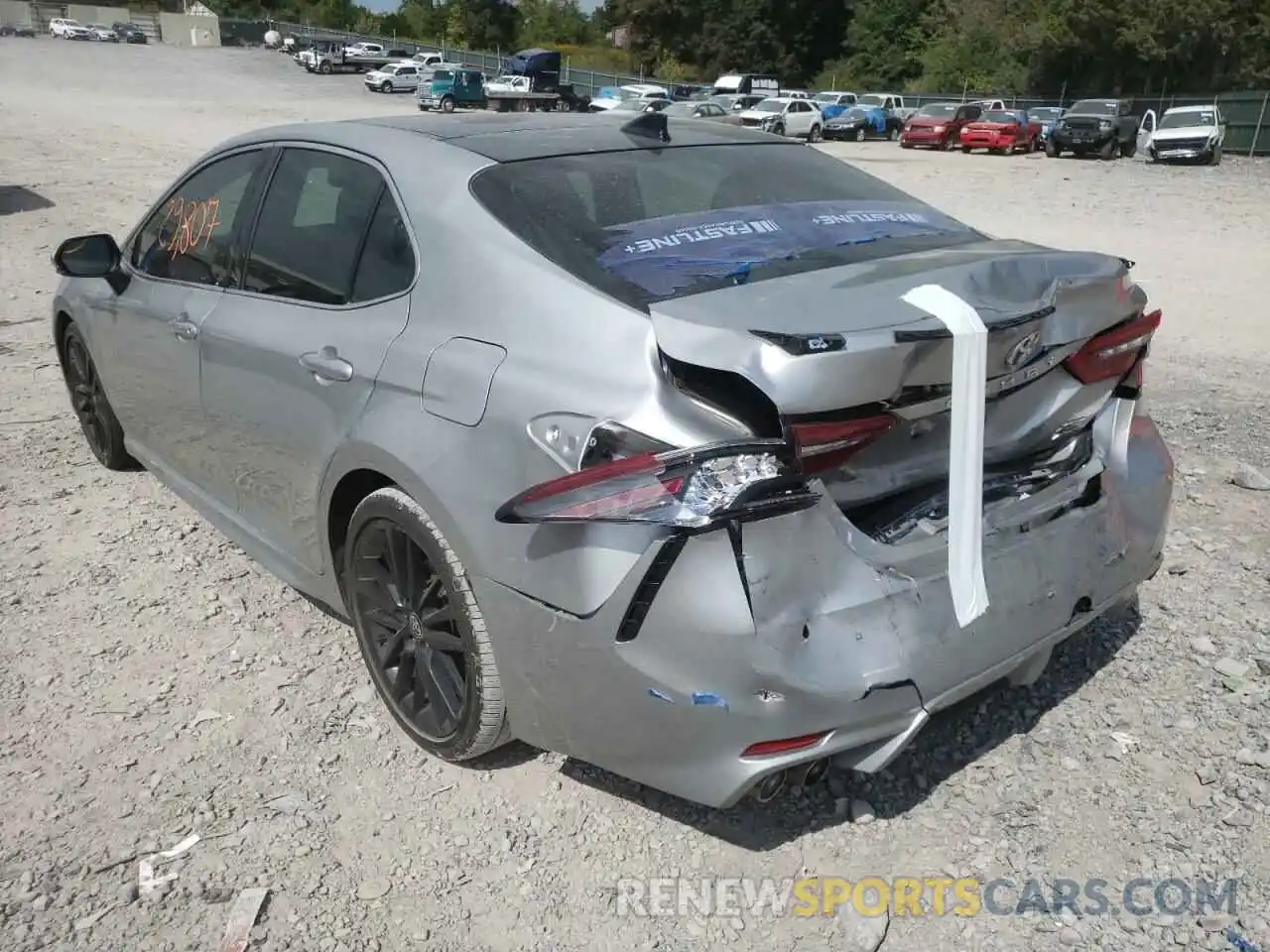 3 Photograph of a damaged car 4T1K61BK2MU032373 TOYOTA CAMRY 2021