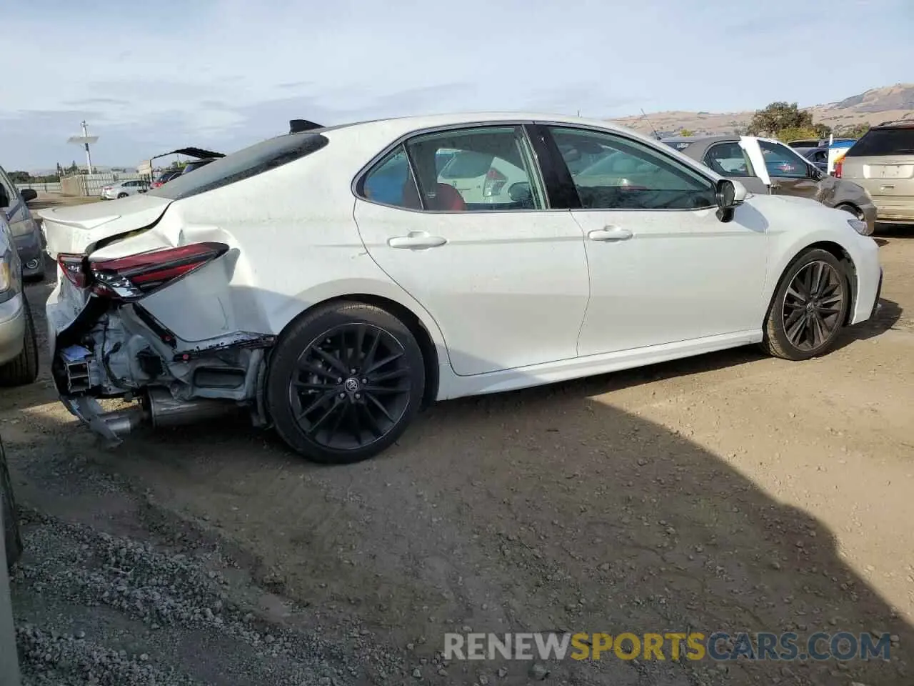 3 Photograph of a damaged car 4T1K61BK2MU042157 TOYOTA CAMRY 2021