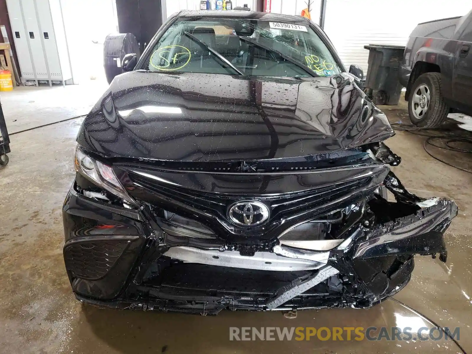 9 Photograph of a damaged car 4T1K61BK4MU035176 TOYOTA CAMRY 2021