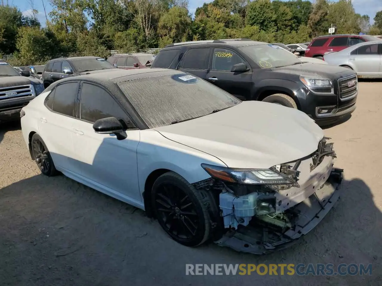 4 Photograph of a damaged car 4T1K61BK5MU025174 TOYOTA CAMRY 2021