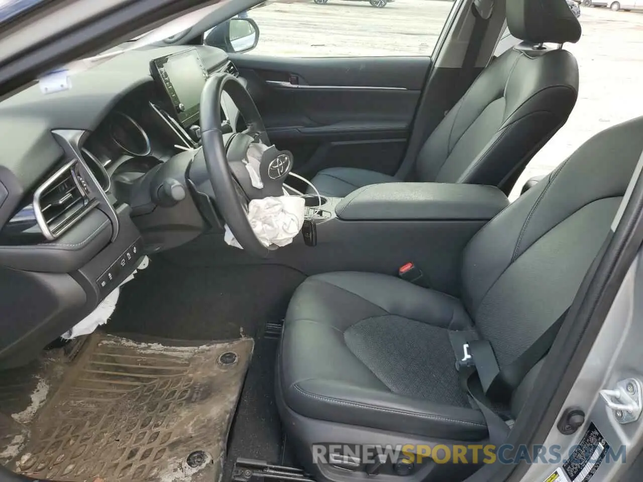 7 Photograph of a damaged car 4T1K61BK5MU029127 TOYOTA CAMRY 2021
