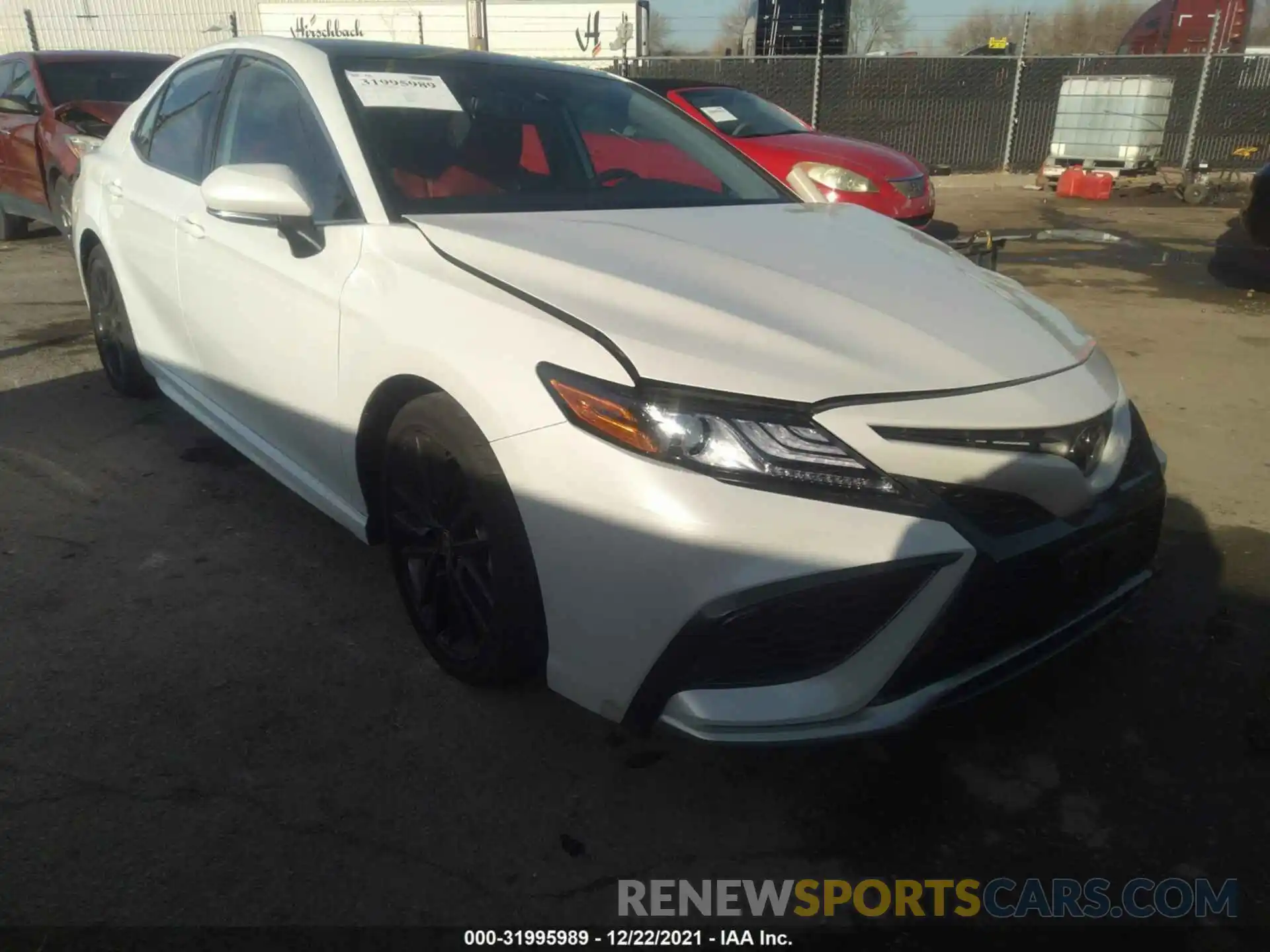 1 Photograph of a damaged car 4T1K61BK5MU032528 TOYOTA CAMRY 2021