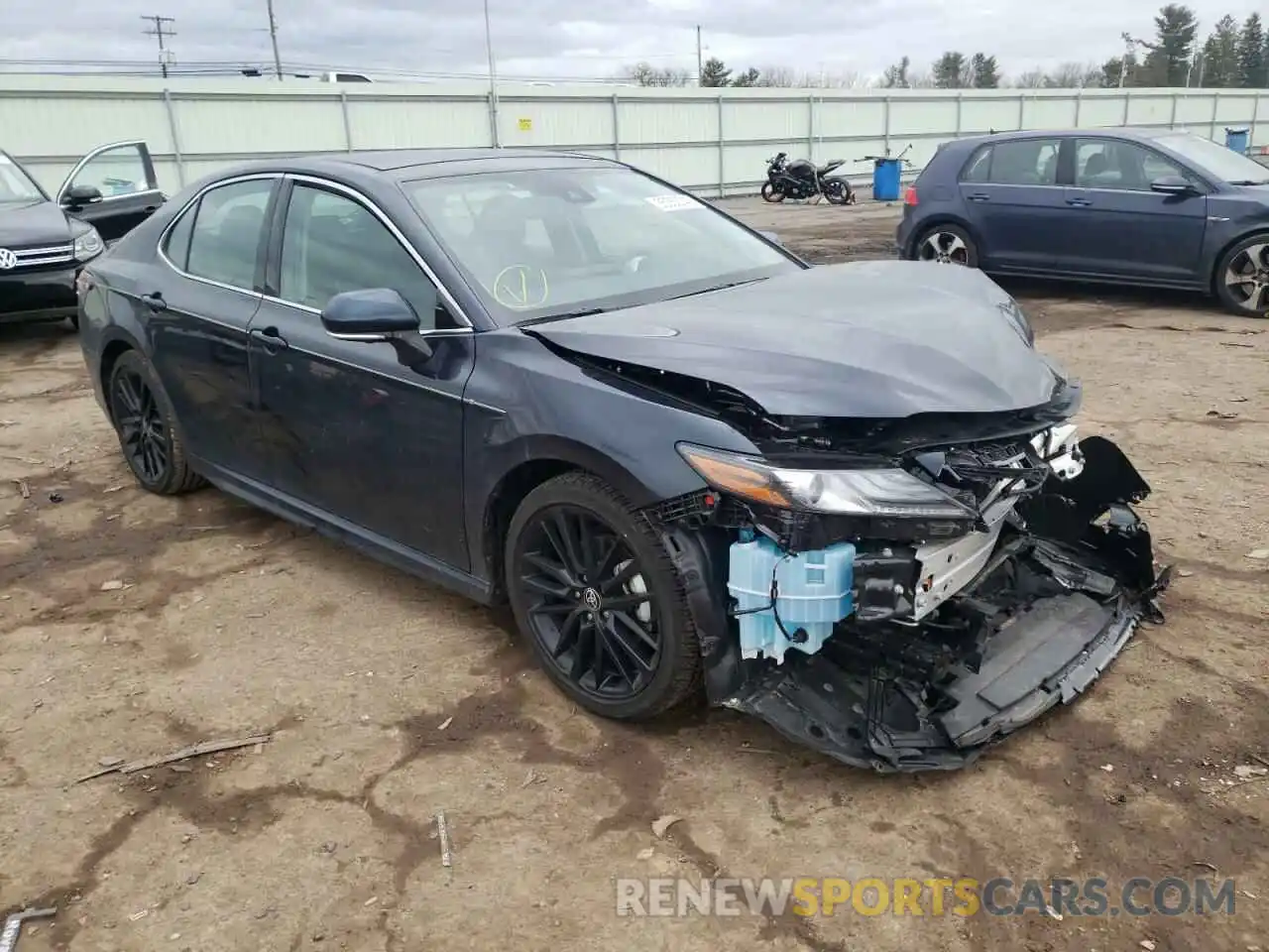 1 Photograph of a damaged car 4T1K61BK5MU042900 TOYOTA CAMRY 2021