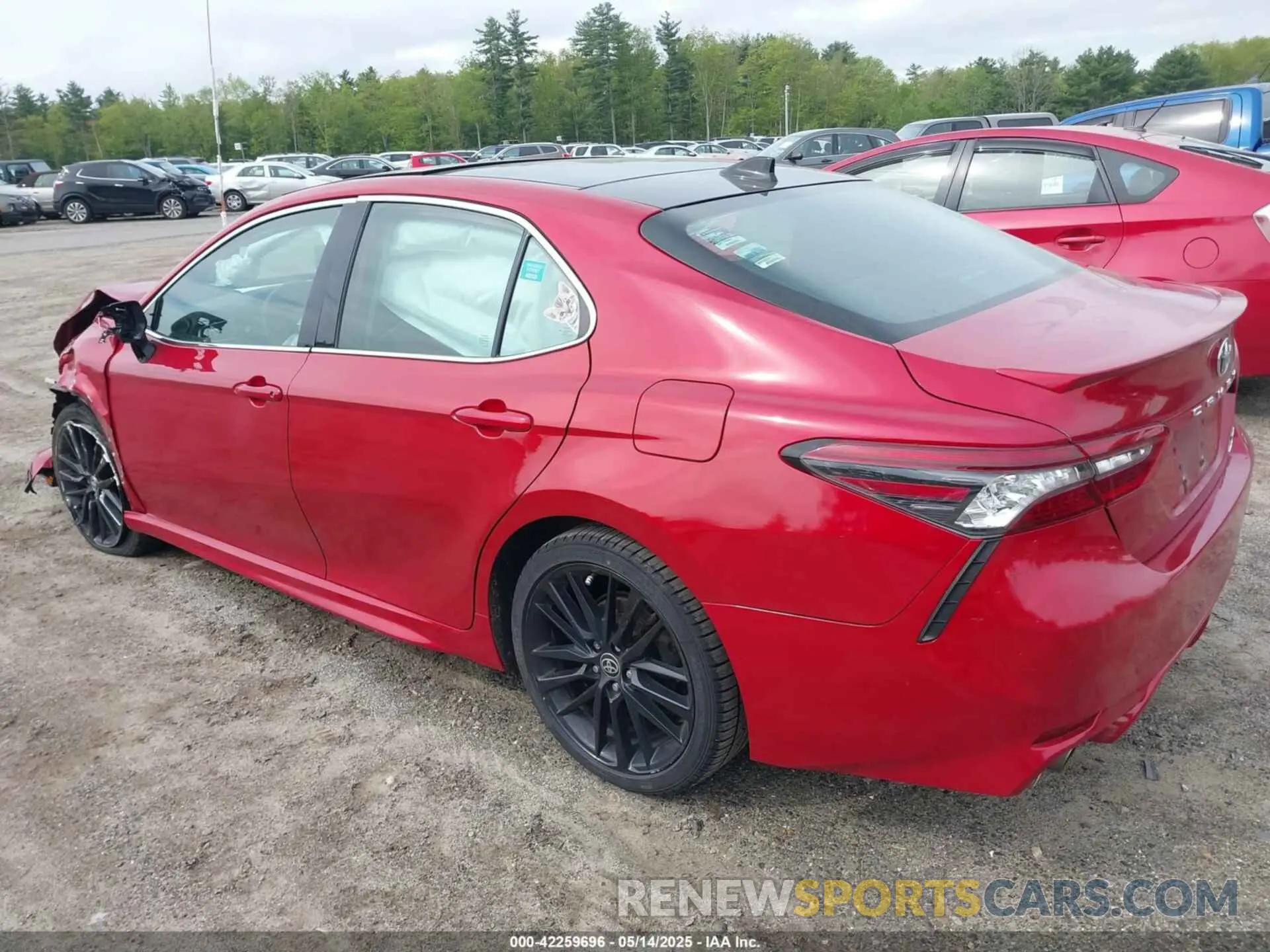 3 Photograph of a damaged car 4T1K61BK7MU019912 TOYOTA CAMRY 2021