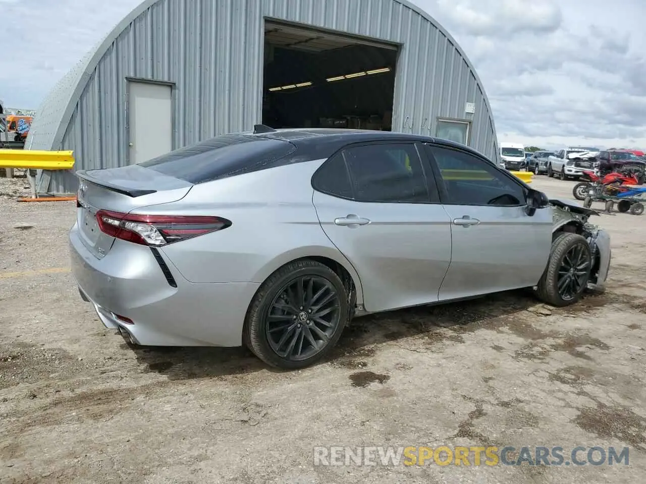 3 Photograph of a damaged car 4T1K61BK8MU024343 TOYOTA CAMRY 2021