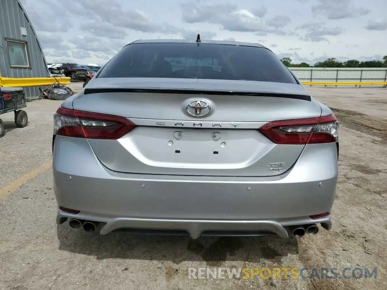 6 Photograph of a damaged car 4T1K61BK8MU024343 TOYOTA CAMRY 2021