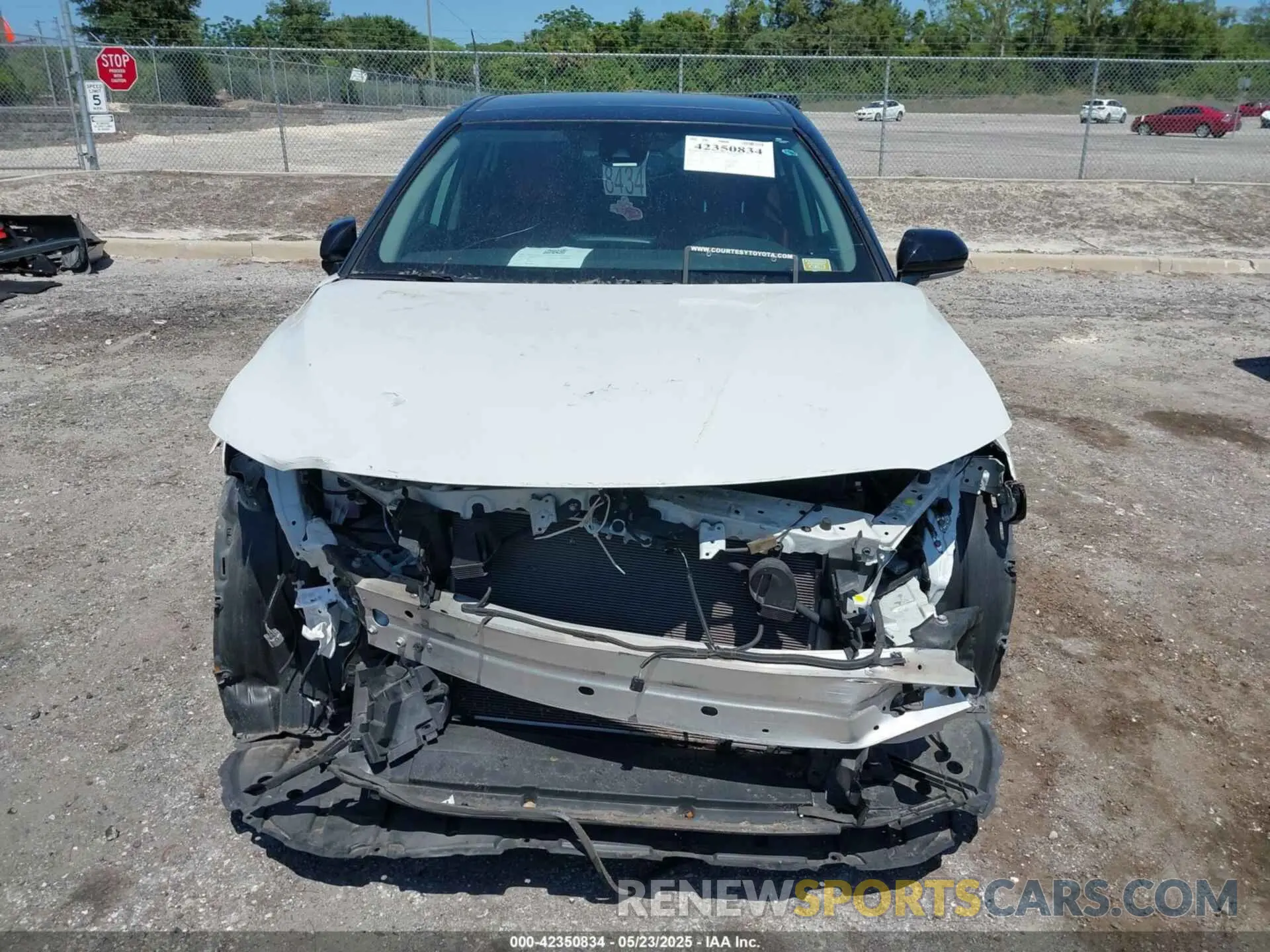 12 Photograph of a damaged car 4T1K61BK8MU032555 TOYOTA CAMRY 2021