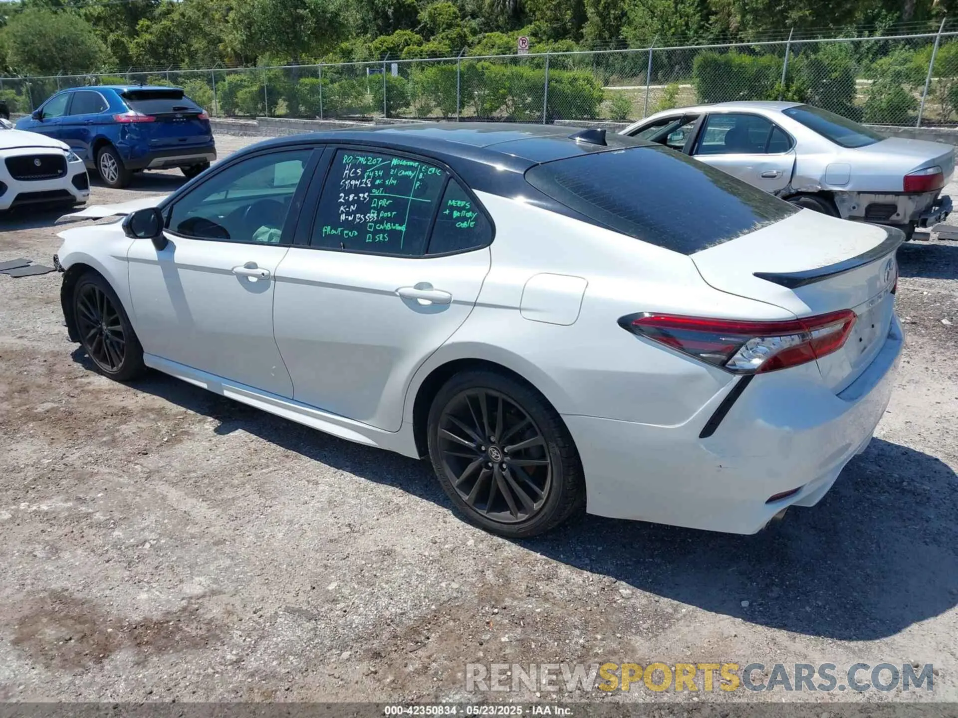 3 Photograph of a damaged car 4T1K61BK8MU032555 TOYOTA CAMRY 2021