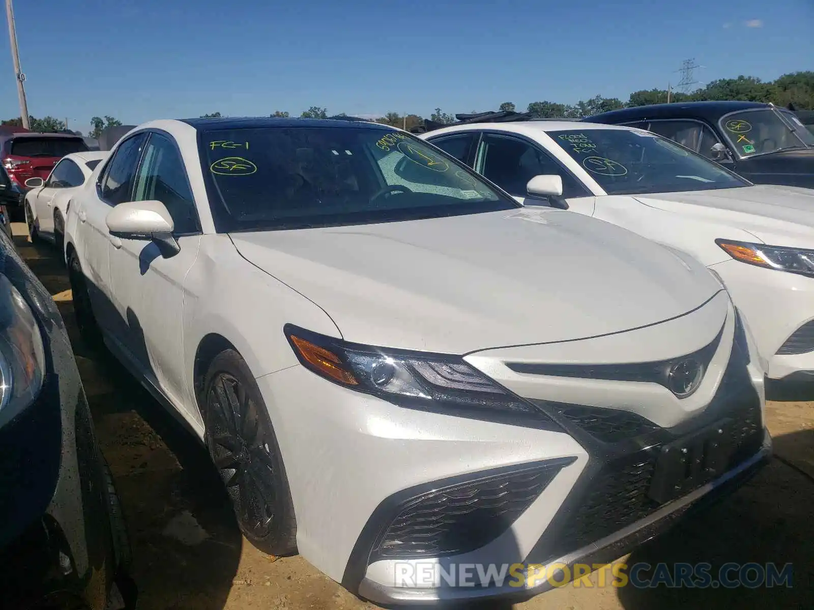 1 Photograph of a damaged car 4T1K61BK8MU036654 TOYOTA CAMRY 2021