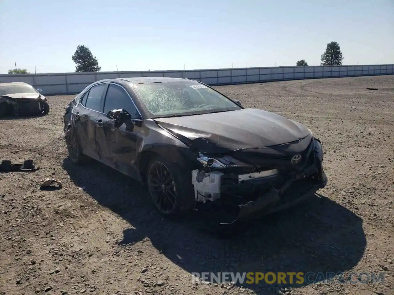 1 Photograph of a damaged car 4T1K61BK9MU022083 TOYOTA CAMRY 2021