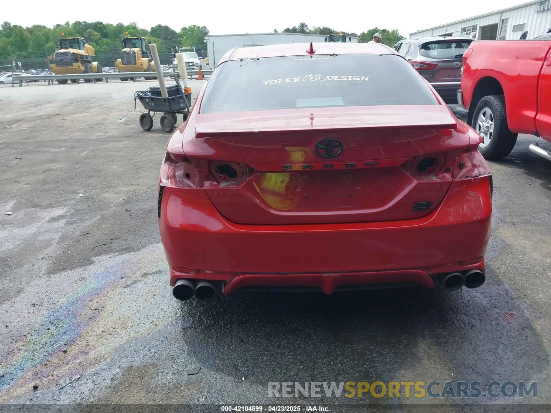 16 Photograph of a damaged car 4T1K61BK9MU022519 TOYOTA CAMRY 2021