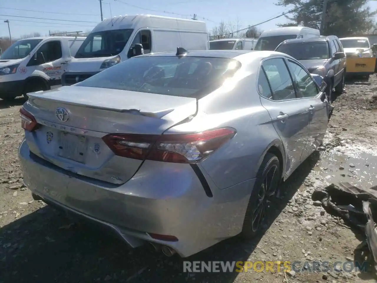 4 Photograph of a damaged car 4T1K61BKXMU024246 TOYOTA CAMRY 2021