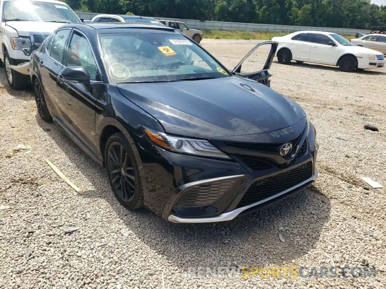 1 Photograph of a damaged car 4T1K61BKXMU025185 TOYOTA CAMRY 2021